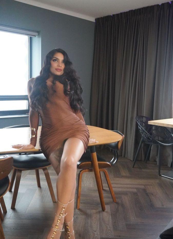 Chica busca chico en Granada: 