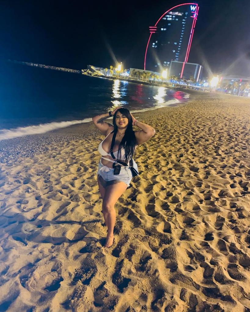 Chica busca chico en Barcelona: 