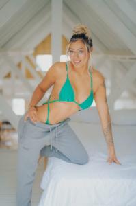 624361882: Chica busca chico en Madrid