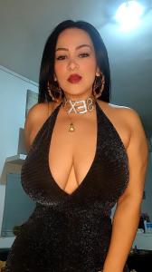 613672440: Chica busca chico en Barcelona