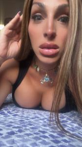 632221246: Chica busca chico en Barcelona