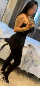 602645360: Chica busca chico en Sevilla