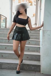 631501345: Chica busca chico en Valencia