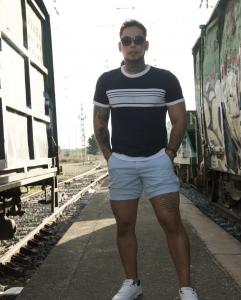 672588241: Chico busca chica en Sevilla