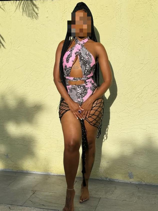 641986631: Chica busca chico en Madrid