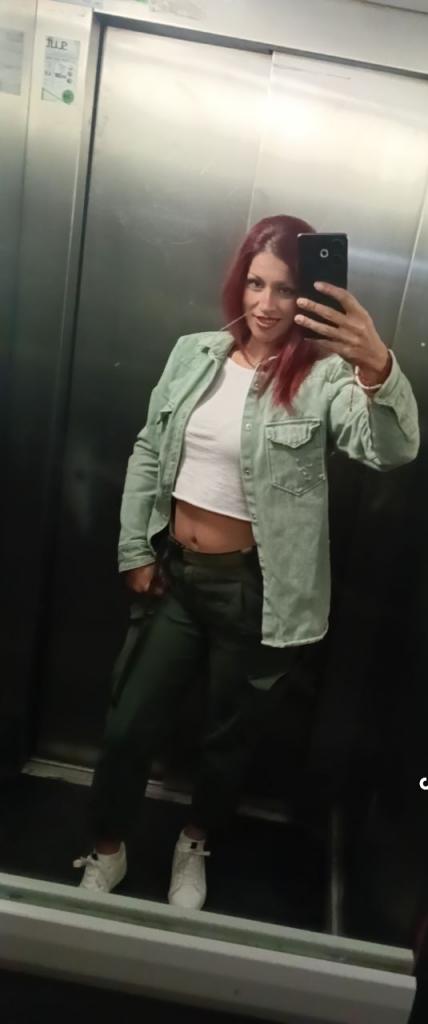 Chica busca chico en Sevilla: 