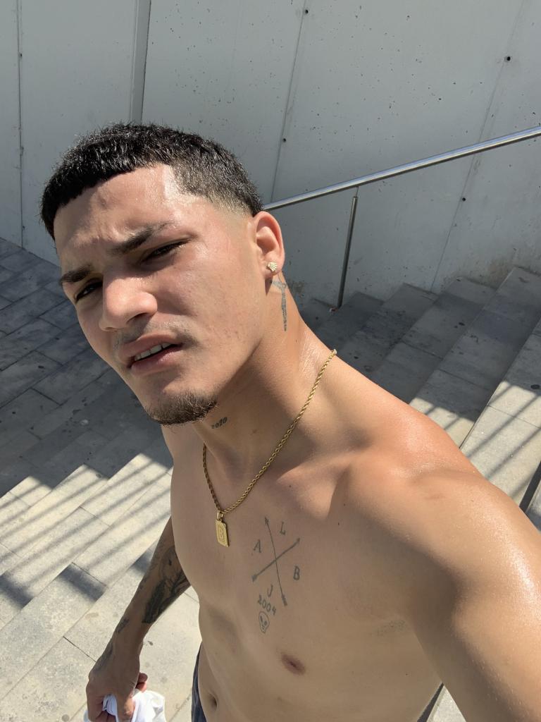 Chico busca chica en Barcelona: 