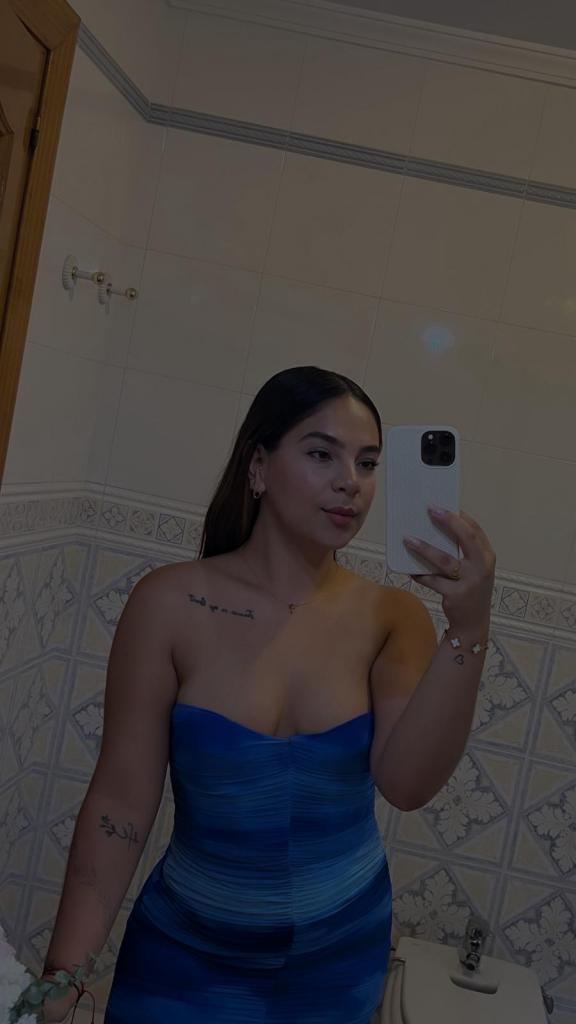 Chica busca chico en Ibiza: 