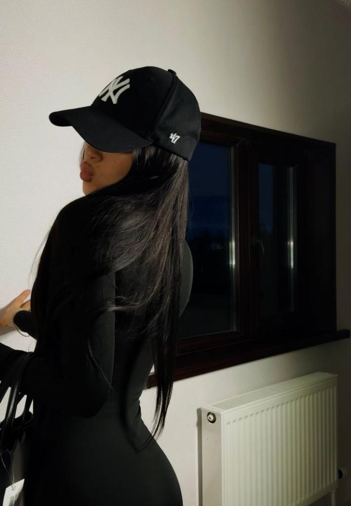 Chica busca chico en Cádiz: 