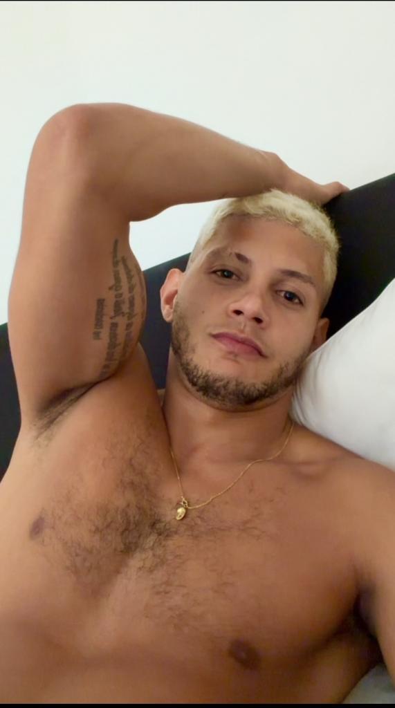 627730526: Chico busca chica en Barcelona