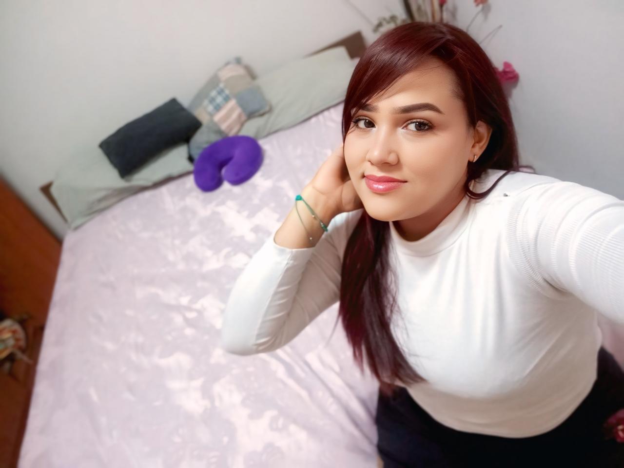 612259980: Chica busca chico en Sevilla