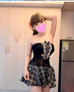 688166576: Chica busca chico en Barcelona