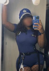 604206429: Chica busca chico en Tenerife