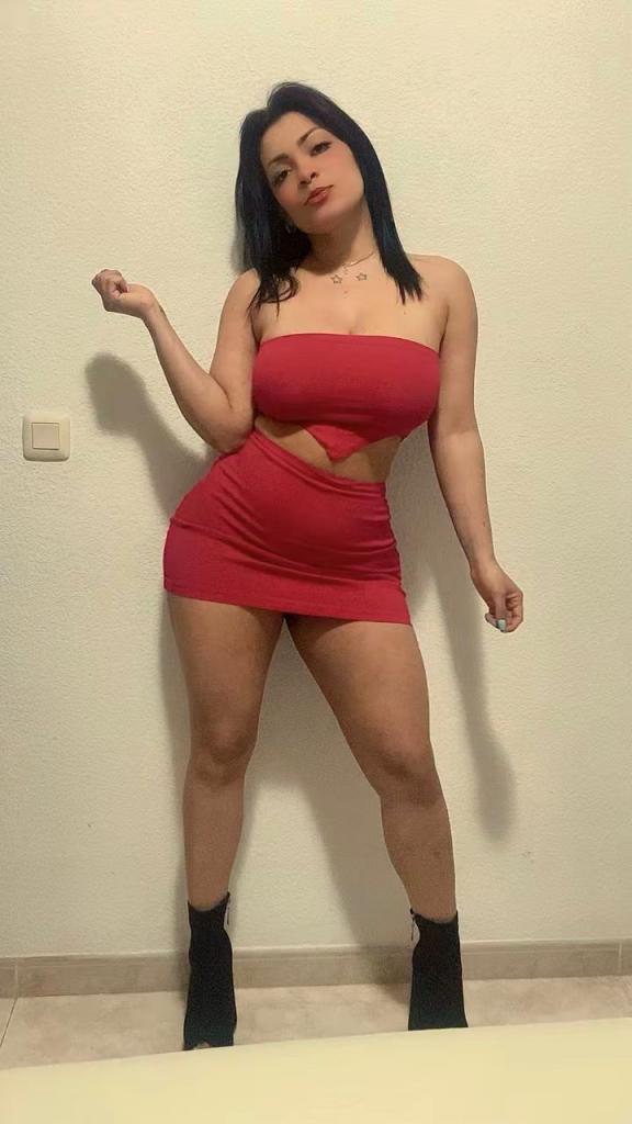 Chica busca chico en Almería: 