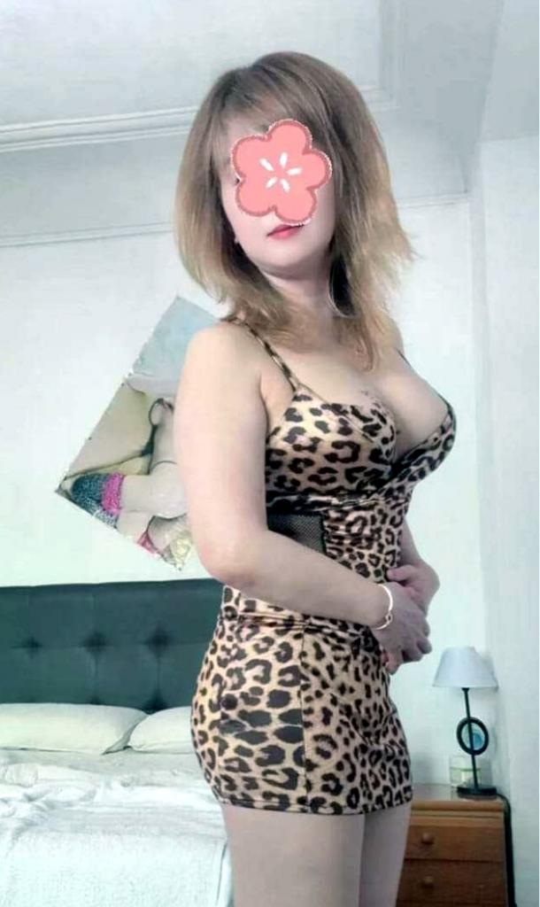 688346162: Chica busca chico en Madrid