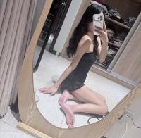 667704877: Chica busca chico en Barcelona