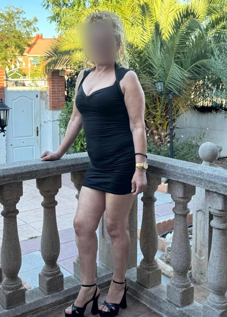 688394537: Chica busca chico en Madrid