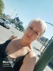 672107425: Chica busca chico en Alicante