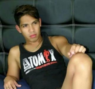 612209523: Chico busca chica en Madrid