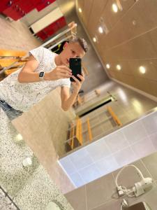 604177218: Chico busca chica en Valencia