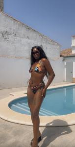 658287236: Chica busca chico en Sevilla