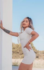 Chica busca chico en Ibiza: 