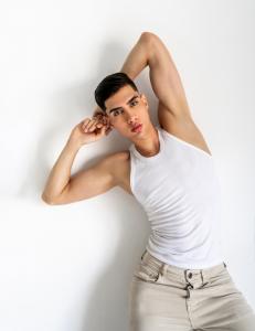 607589451: Chico busca chica en Madrid