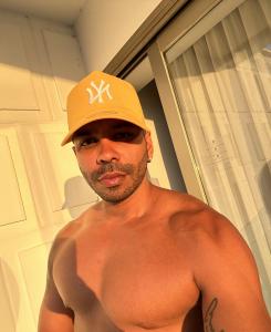 Chico busca chica en Valencia: 