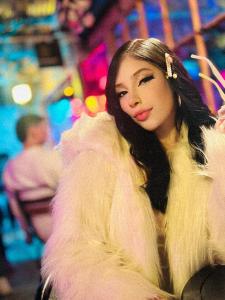 Chica busca chico en Madrid: 