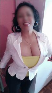 676290097: Chica busca chico en Burgos