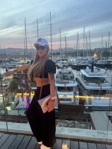 653844180: Transexual en Barcelona