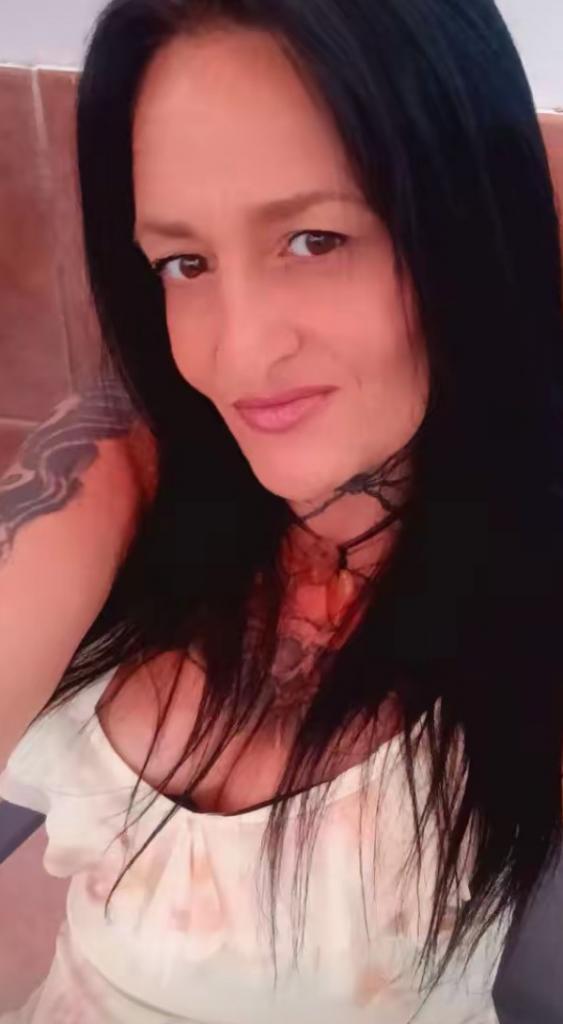 Chica busca chico en Cádiz: 