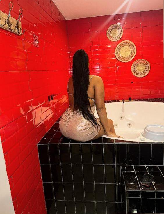 Chica busca chico en Valencia: 