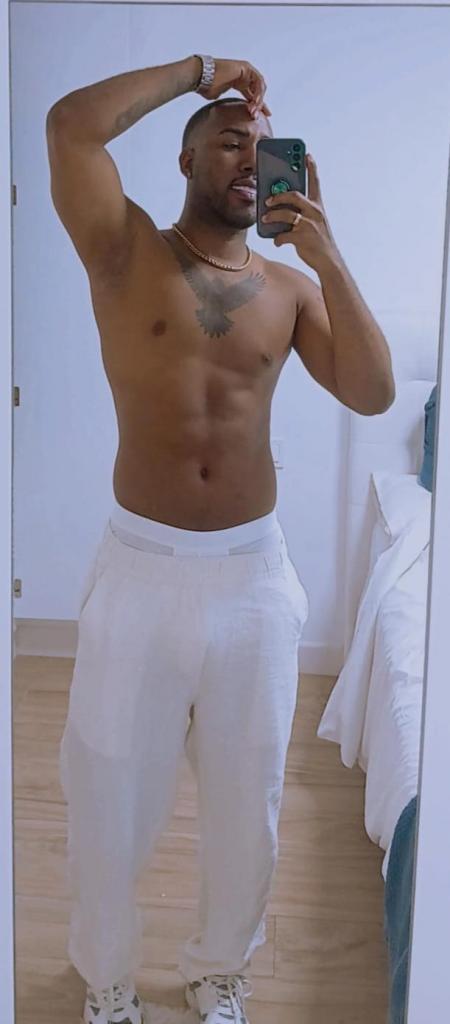 Chico busca chica en Las Palmas: 