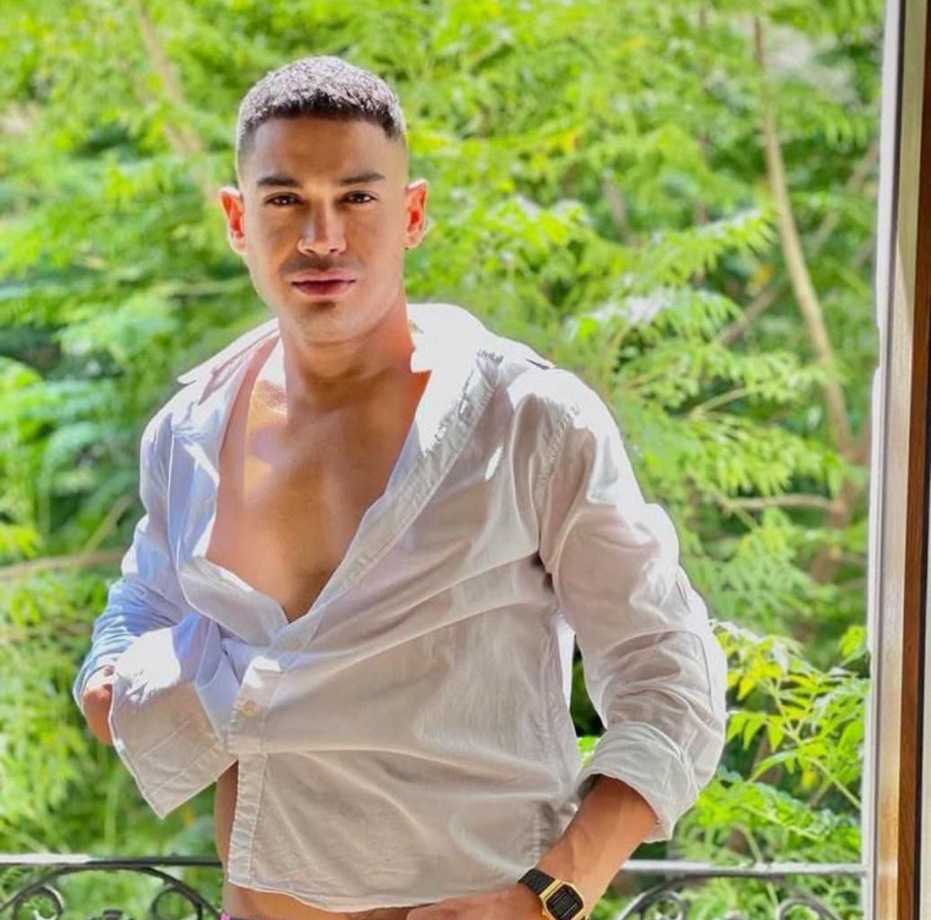 697169993: Chico busca chica en Madrid