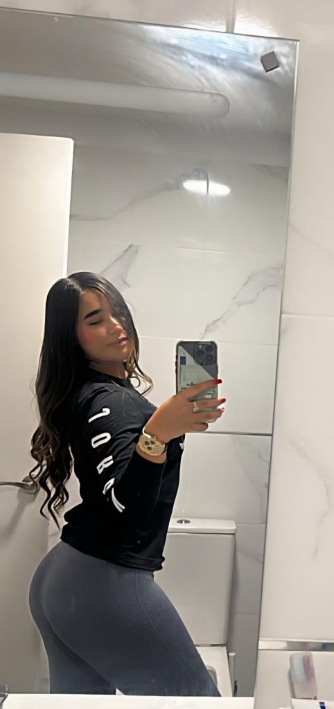 Chica busca chico en Tenerife: 