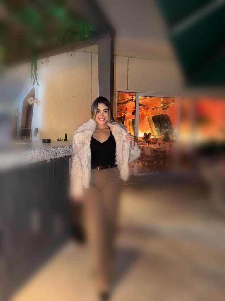 614865472: Chica busca chico en Cádiz