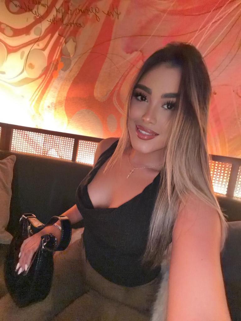 Chica busca chico en Cádiz: 