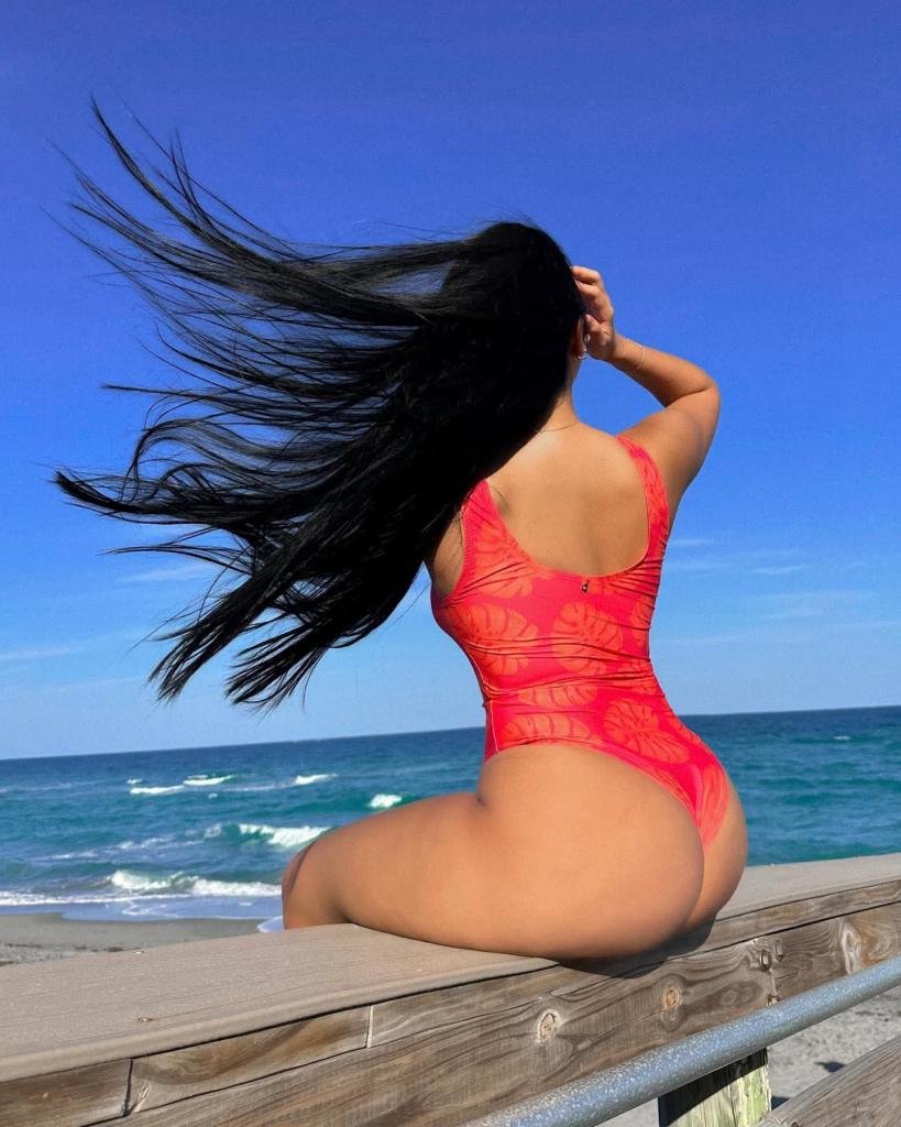 Chica busca chico en Cádiz: 