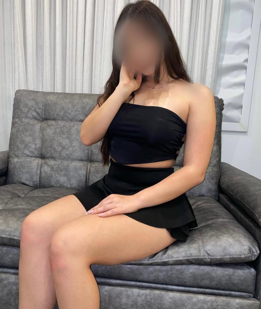 664182433: Chica busca chico en Salamanca