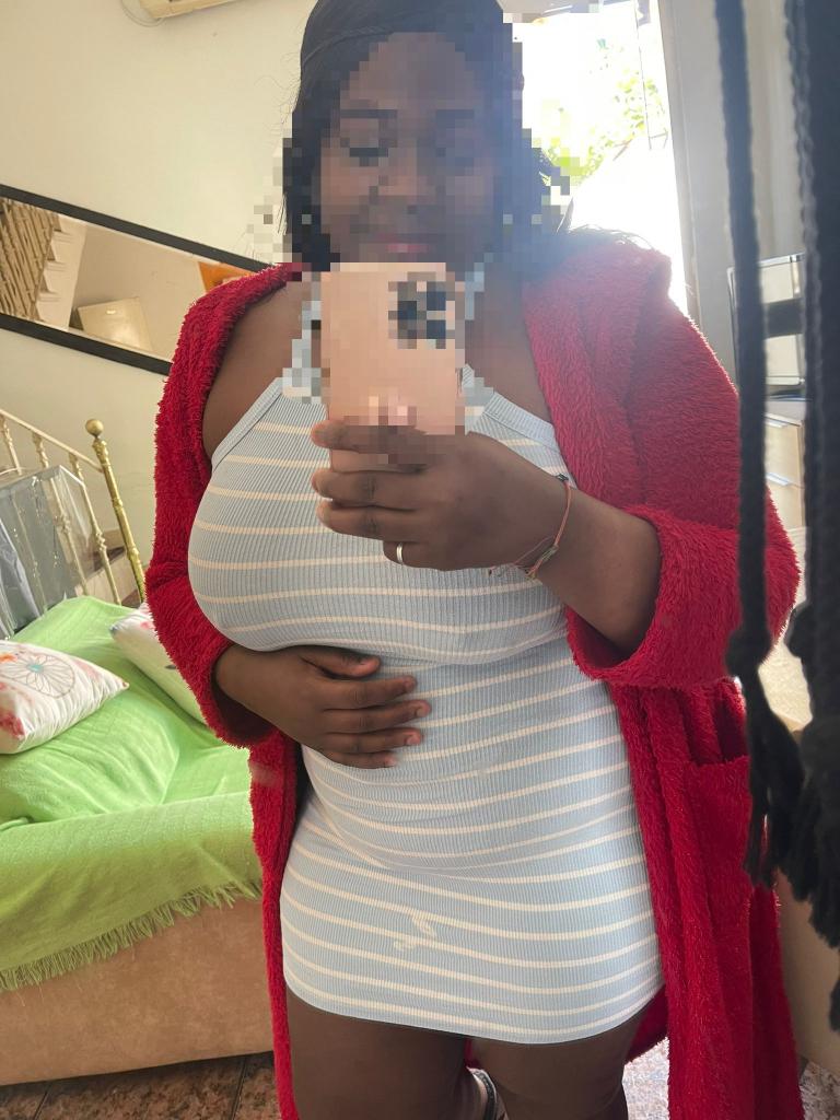 Chica busca chico en Huelva: 