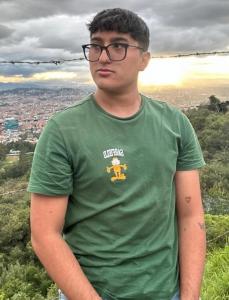 614634381: Chico busca chica en La Coruña