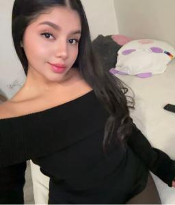 666314275: Chica busca chico en Ibiza