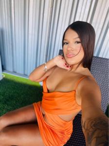 691609559: Chica busca chico en Barcelona