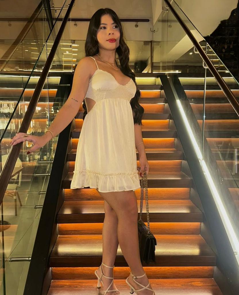 Chica busca chico en Tenerife: 