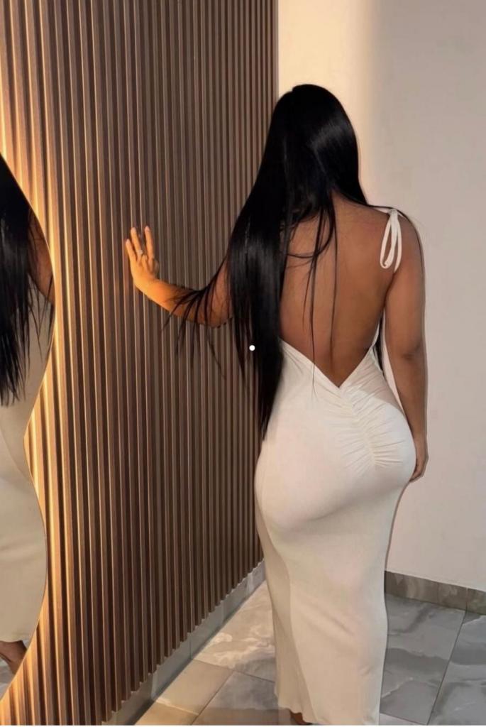 Chica busca chico en Almería: 