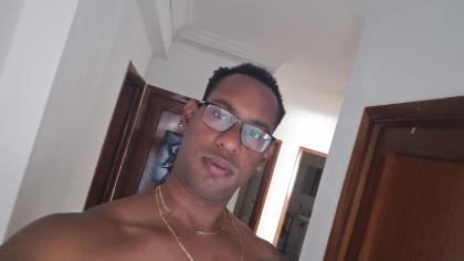 673826127: Chico busca chica en Orense