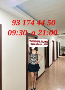 931744450: Chica busca chico en Barcelona