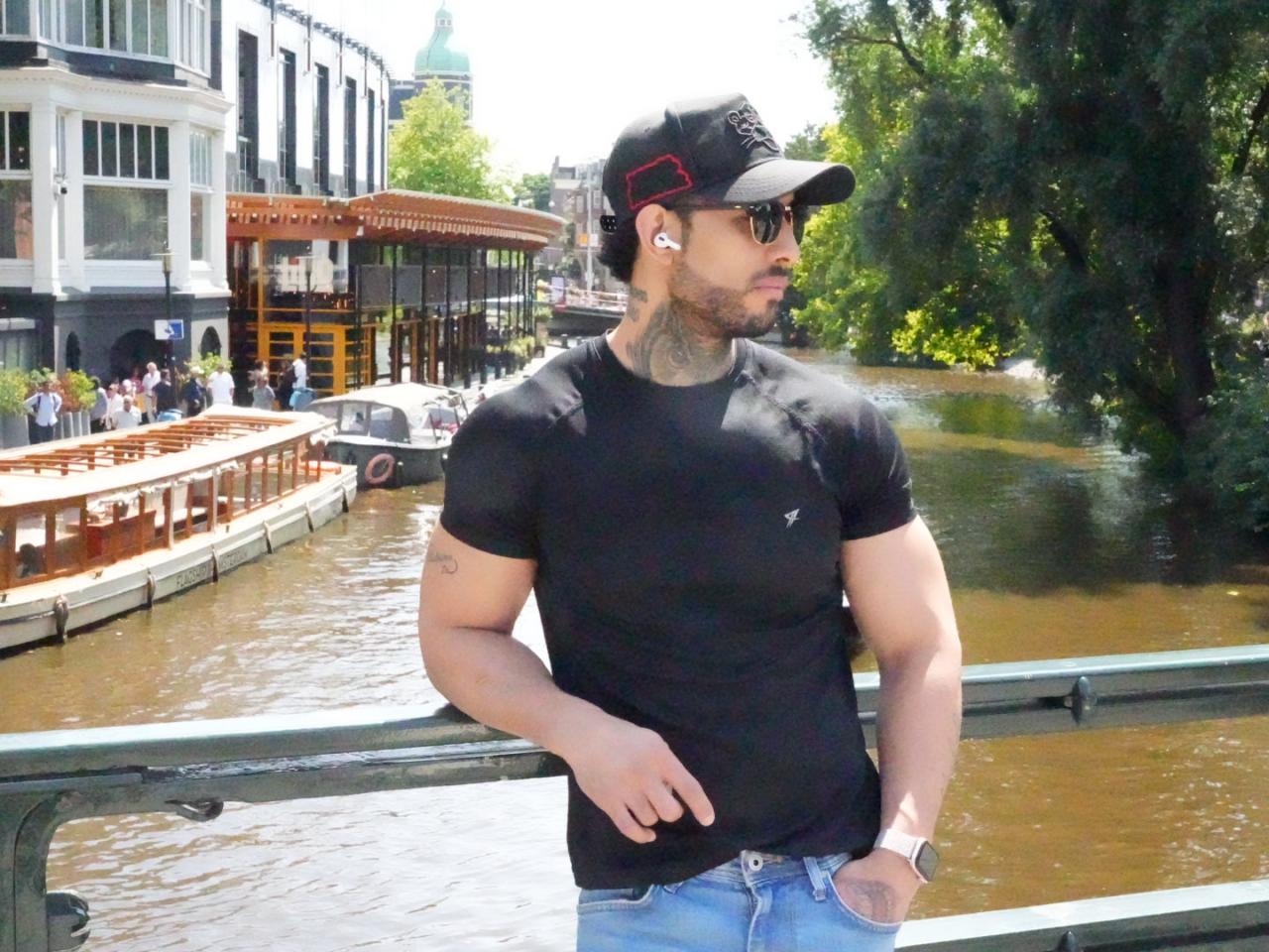 Chico busca chica en Madrid: 