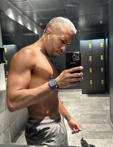 674039088: Chico busca chica en Madrid